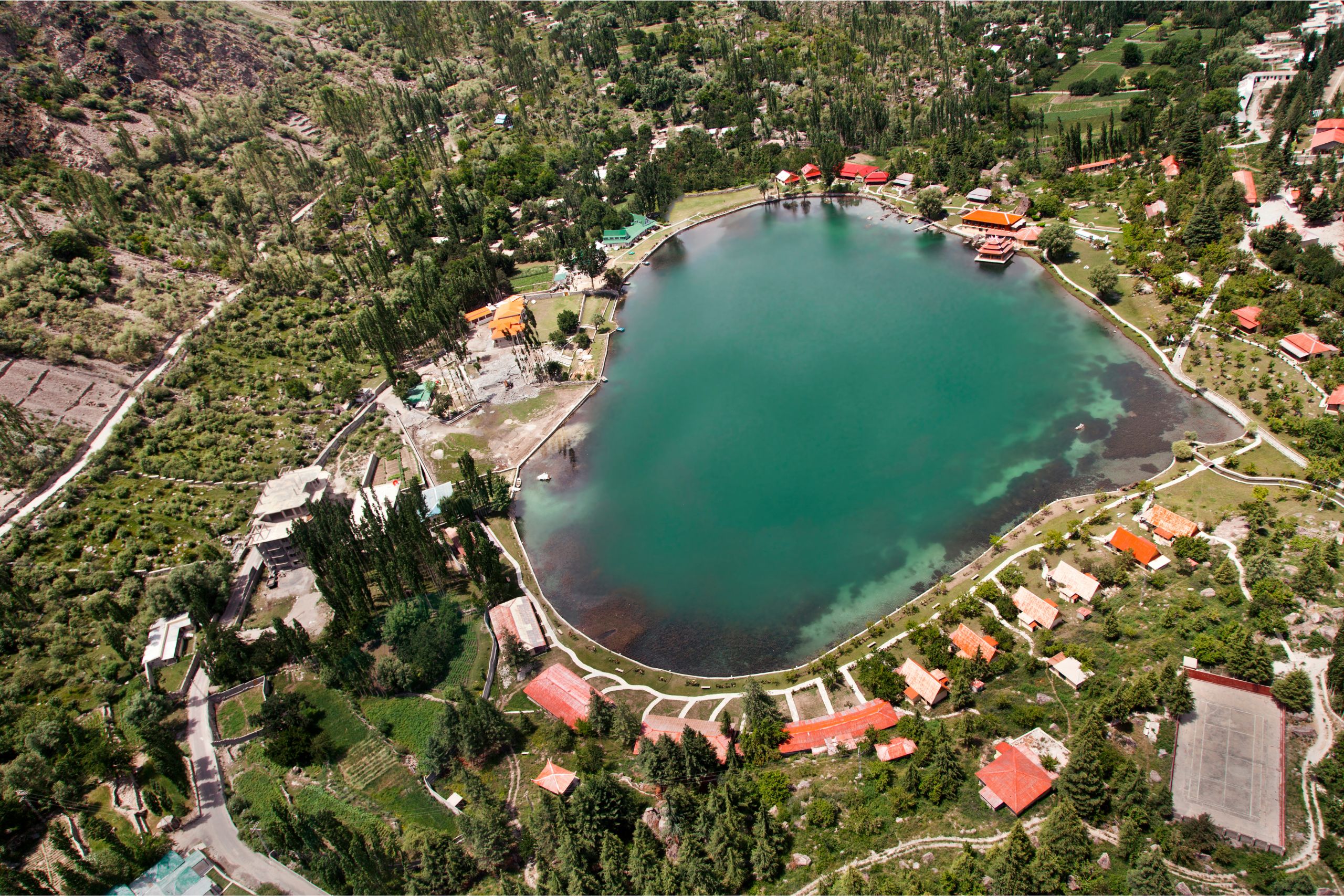 Shangraila Resort